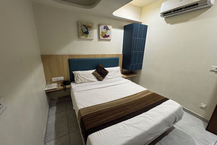 Room 27 of 55