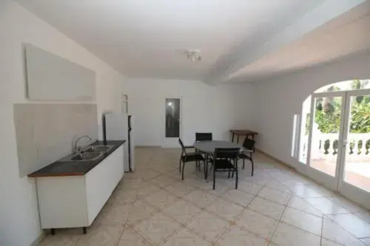 Room 4 of 24