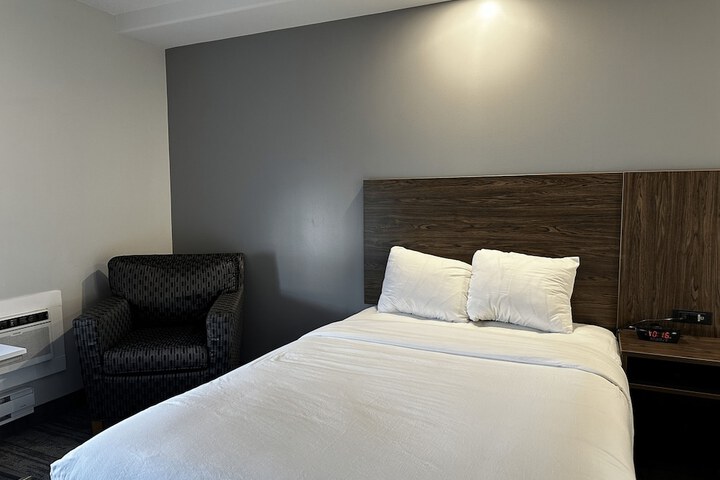 Room 15 of 42