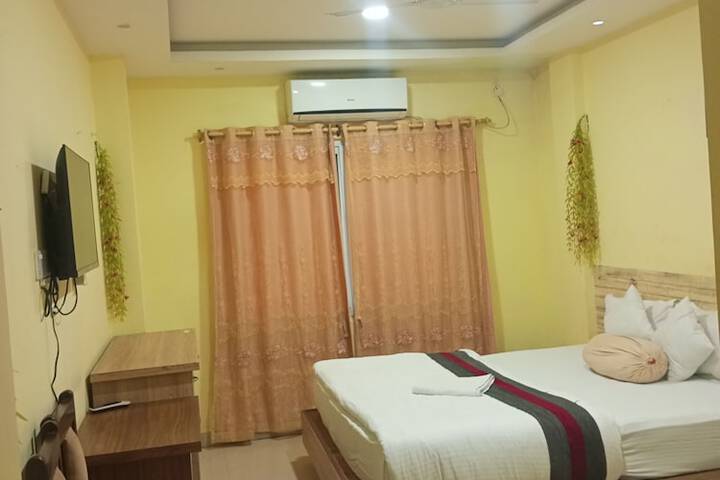 Room 7 of 15