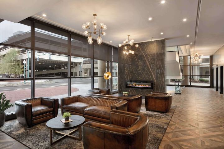 Guest Lobby