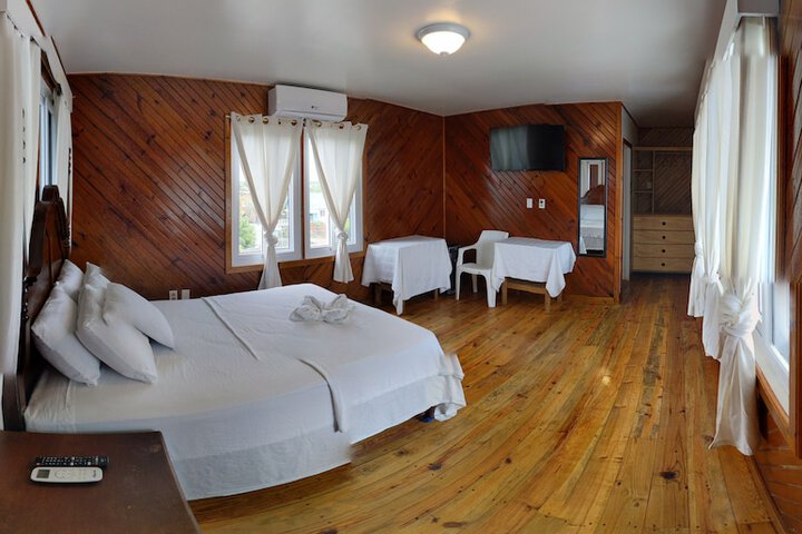 Room 11 of 39