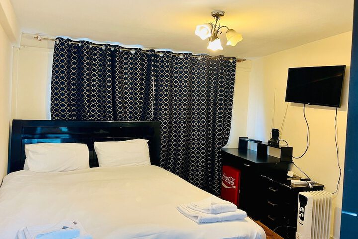 Room 36 of 94
