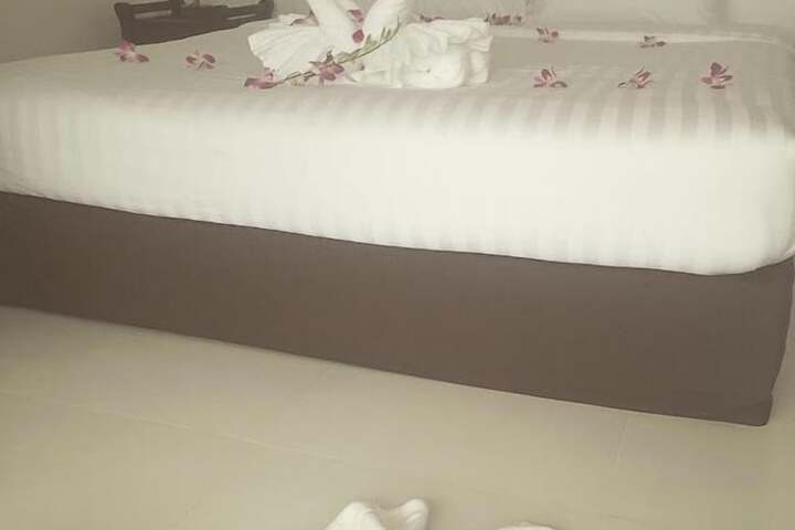 Room 13 of 114