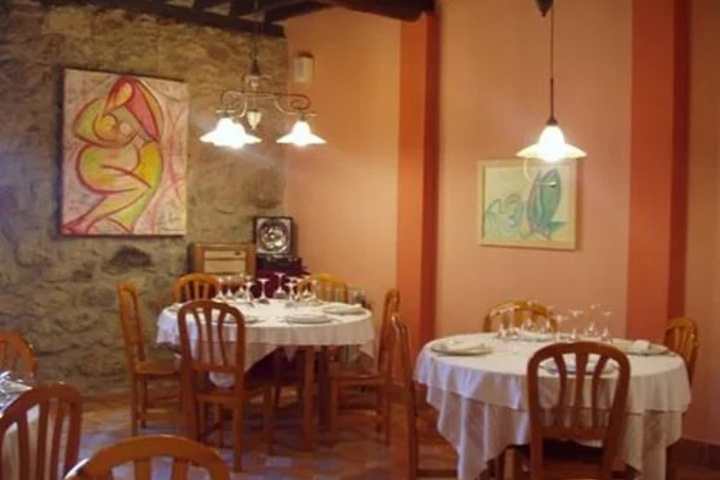 Dining 14 of 14