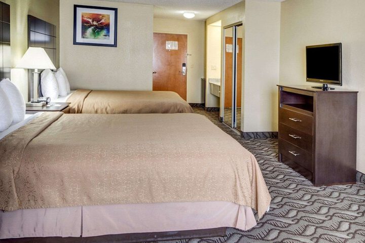 Room 36 of 68