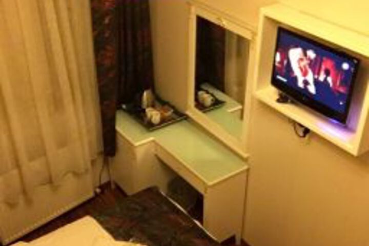 Photo 2