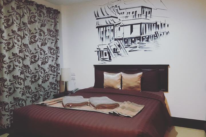 Room 11 of 48