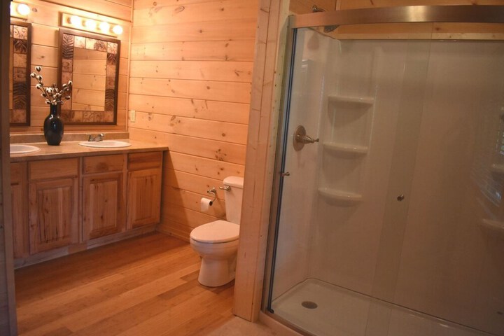 Room 2 of 4