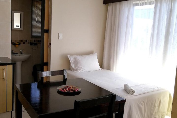 Room 8 of 73