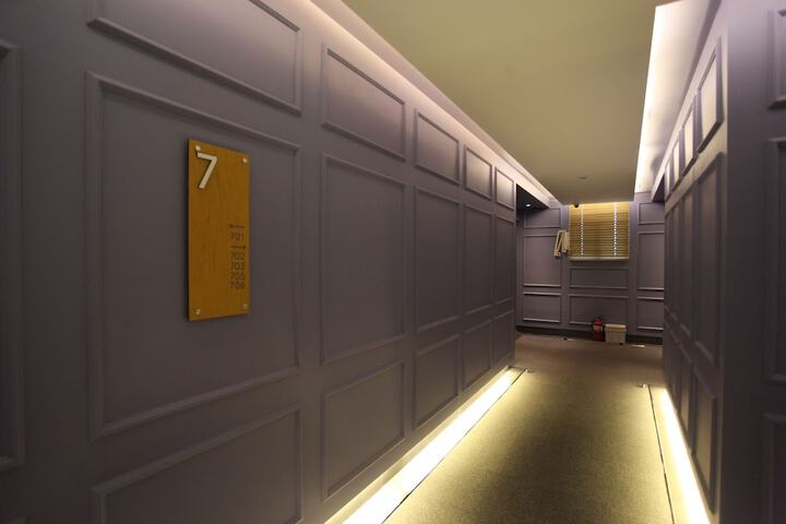 Ballroom/Hall 30 of 37