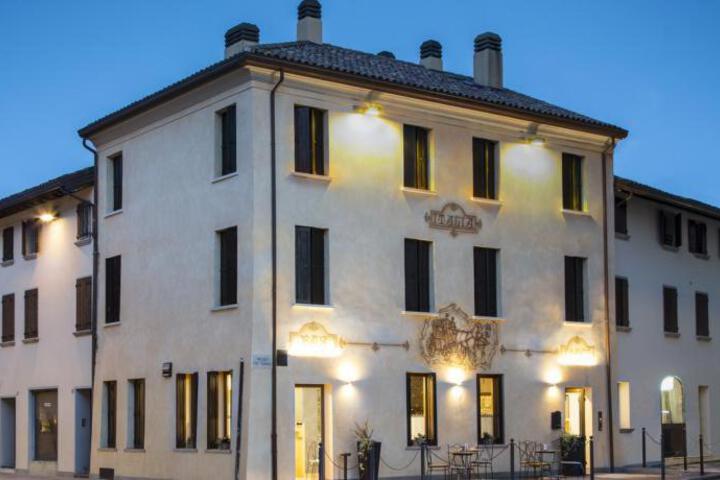 Hotel Italia