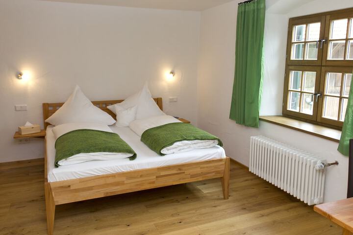 Room 14 of 48