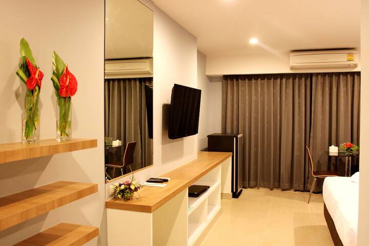 Room 25 of 63
