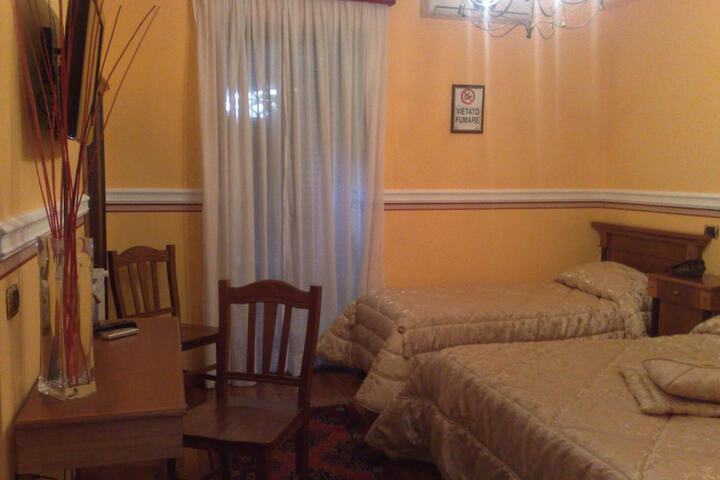 Room 13 of 43