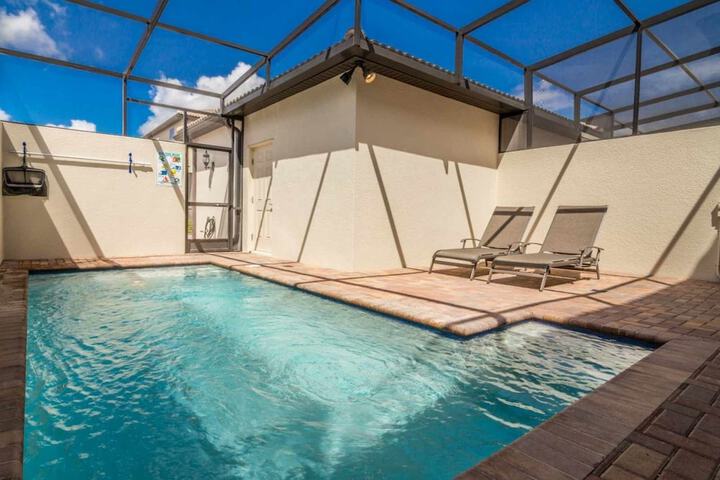 Pool 14 of 28