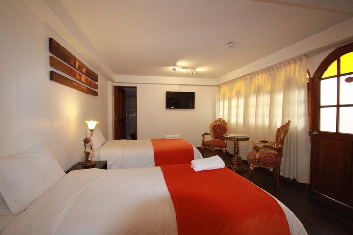 Room 15 of 96
