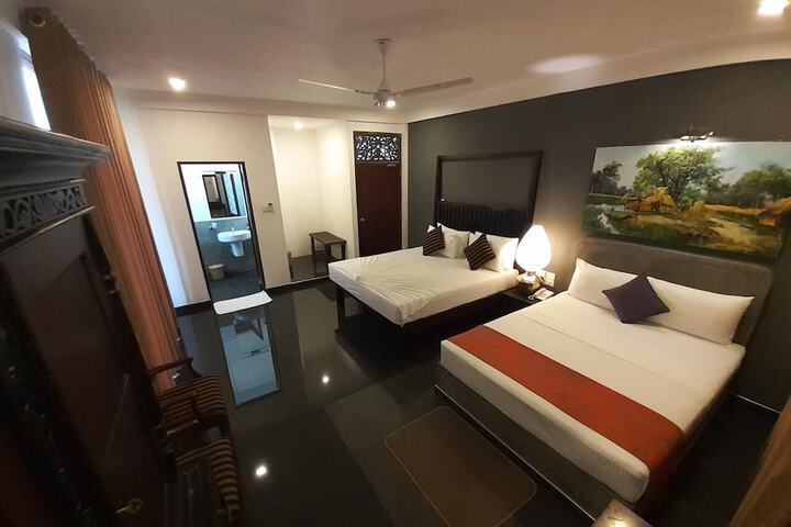 Room 7 of 22