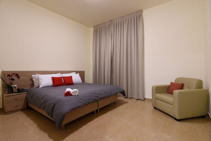 Room 7 of 69