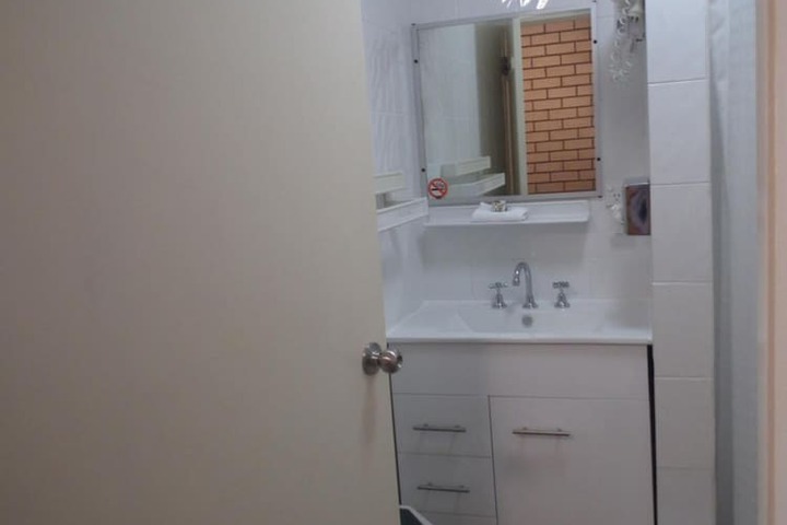 Room 9 of 29