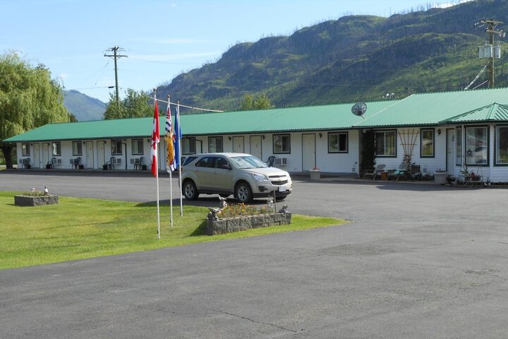 Hotel 55 of 56