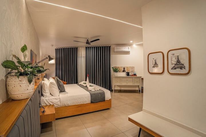 Room 22 of 100