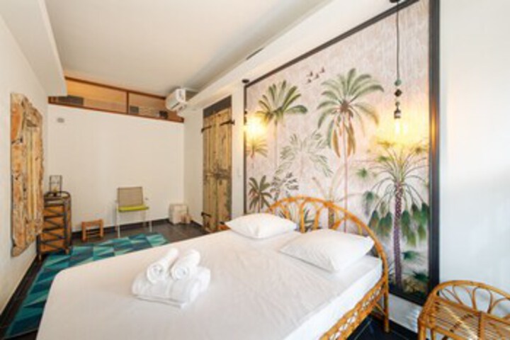 Room 19 of 21