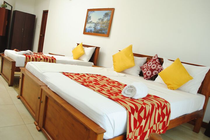Room 10 of 70