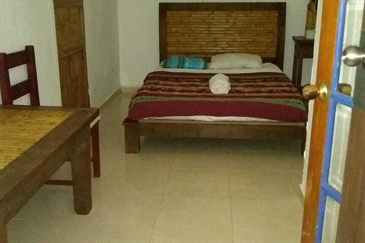 Room 27 of 33