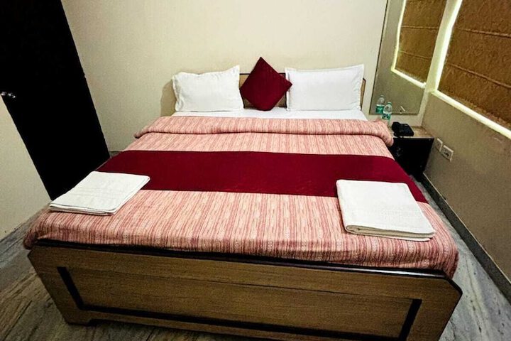Room 24 of 60