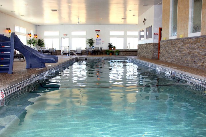 Pool 121 of 190