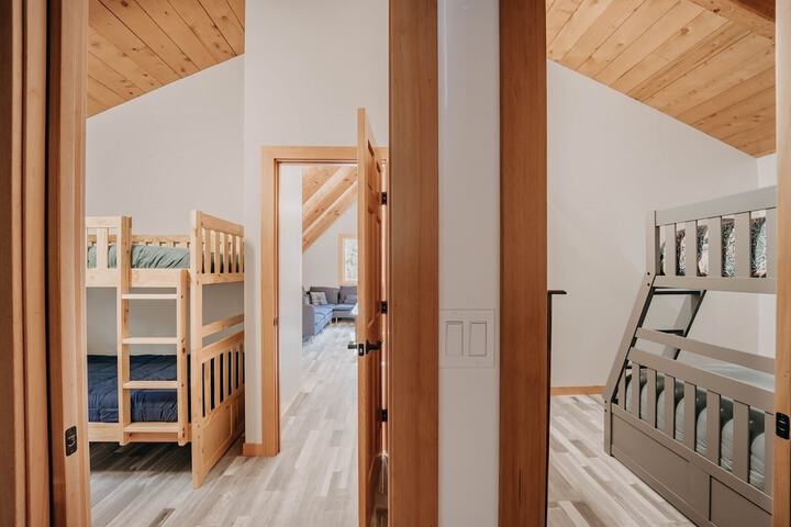 Room 9 of 50