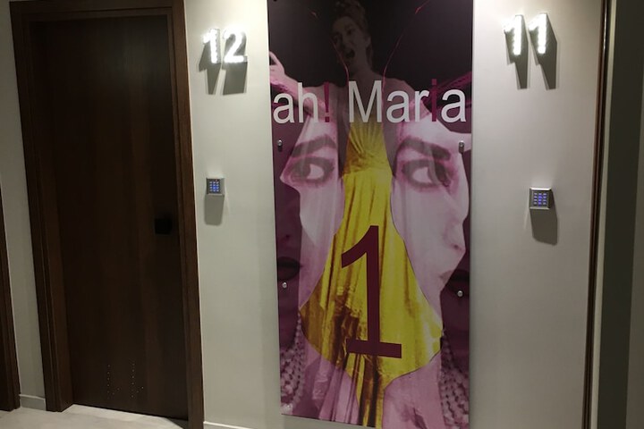Ballroom/Hall 79 of 88