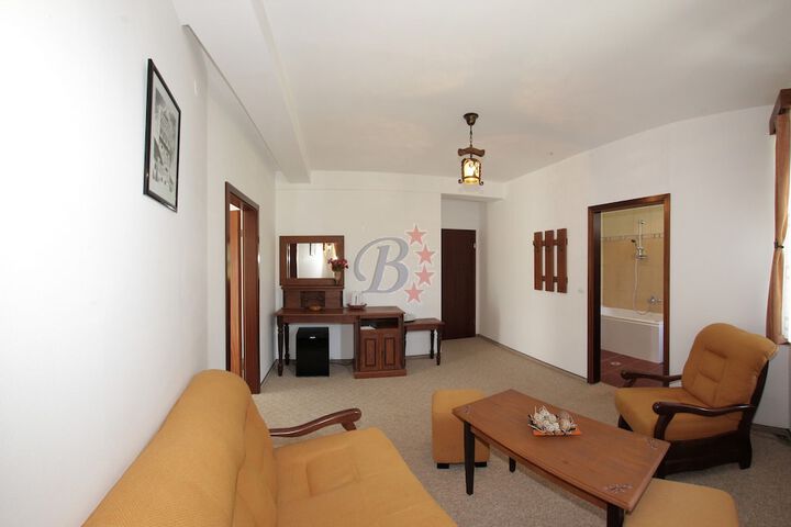 Room 19 of 52