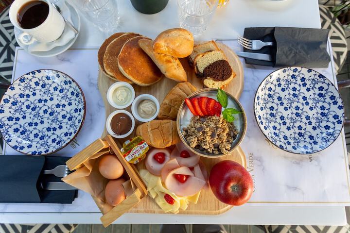 Breakfast/Coffee Service 51 of 60