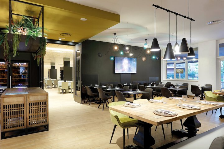 Dining Photos