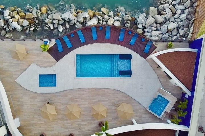 Photo of Iate Plaza Hotel