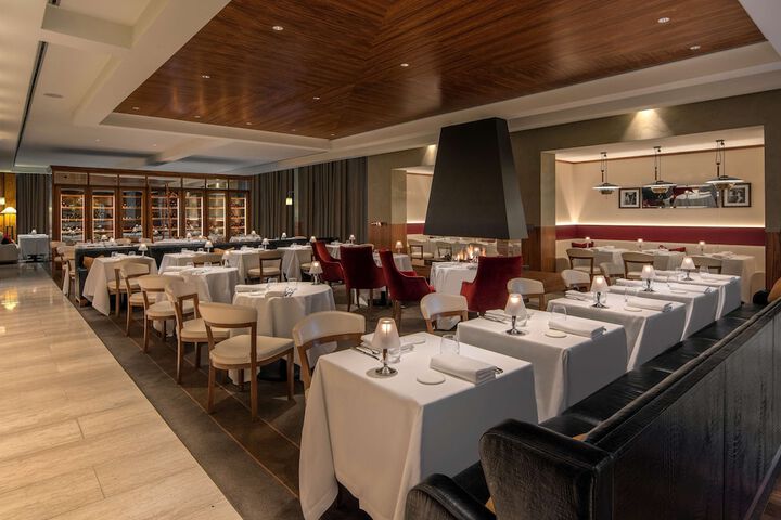 Dining 96 of 143
