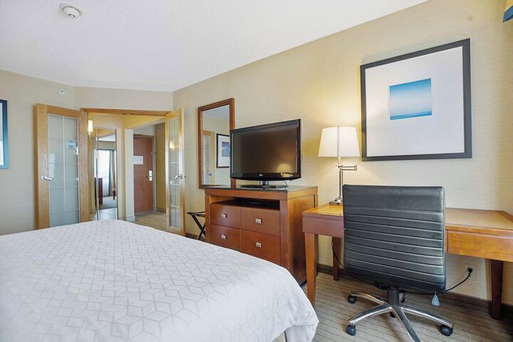 Room 6 of 35