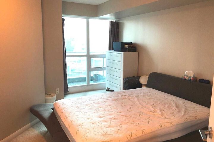 Room 20 of 132