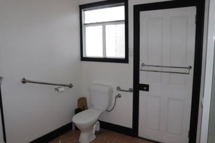Room 11 of 89