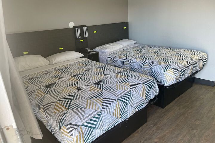 2 Double Beds (2 of 7)