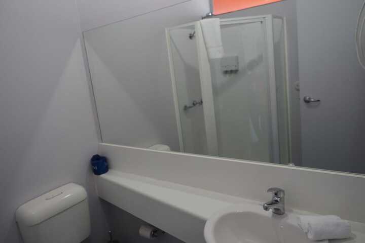 Room 62 of 84