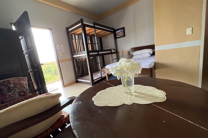 Room 2 of 37
