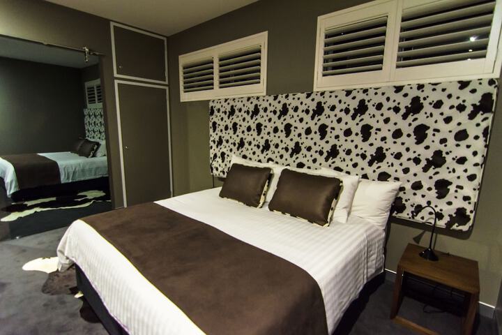 Room 9 of 56