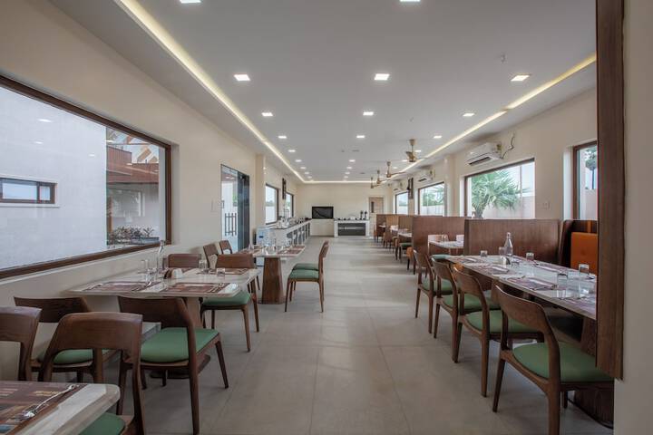 Dining 45 of 69