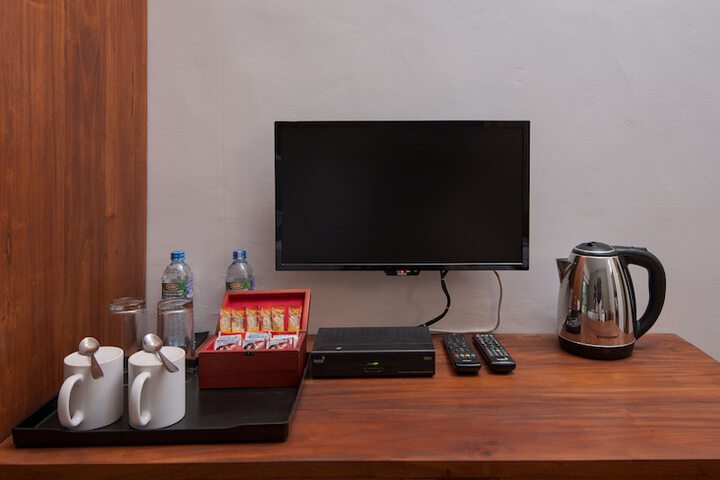 Room 13 of 64