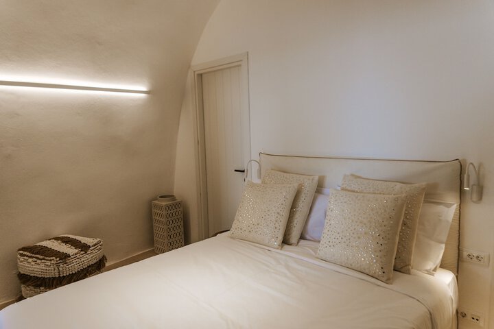 Room 22 of 150