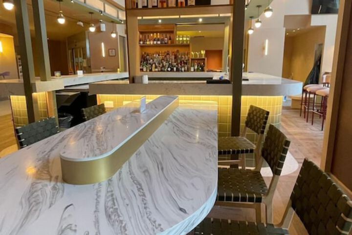 Entrance & Lobby