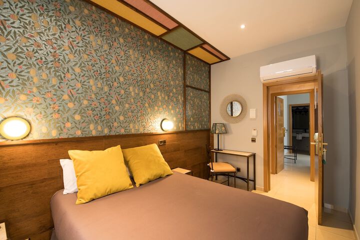Room 12 of 38